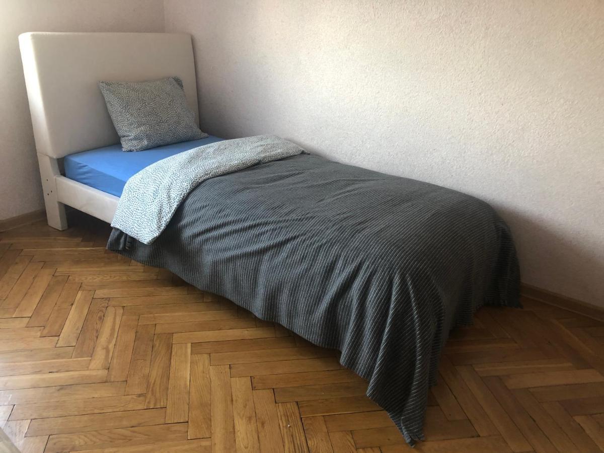 Blue River - Plac Legionow Wrocław Kültér fotó
